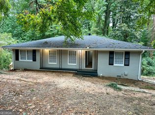 511 Hammond Dr, Sandy Springs, GA