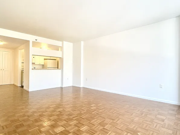 350 West 43rd Street image 3 of 17