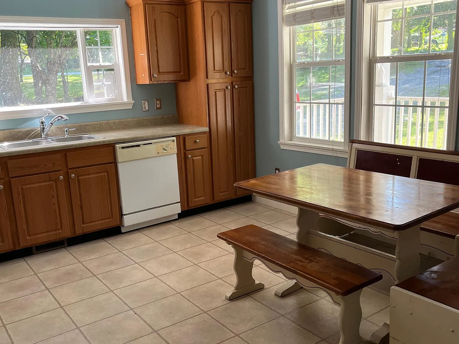 3 bed, 1248 sqft, $1,750 — Photo 3