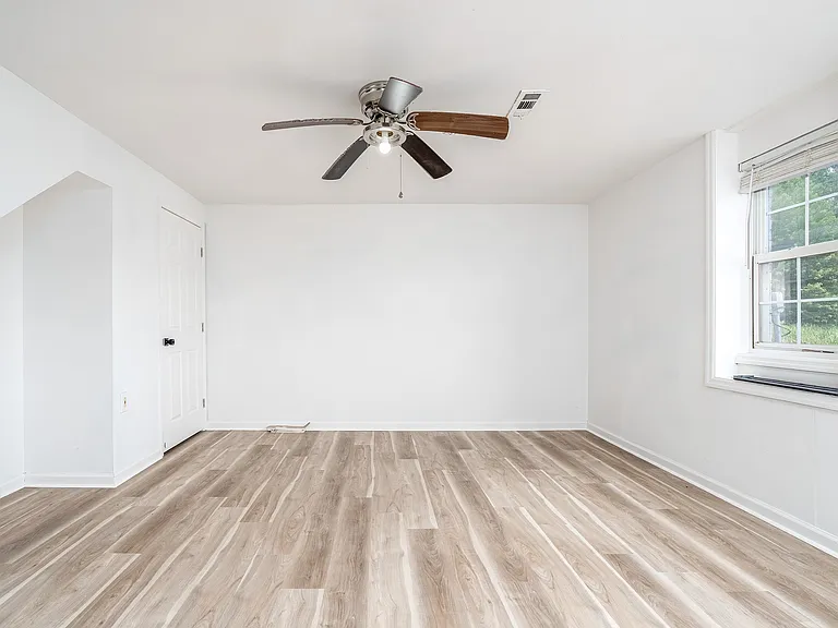 2718 Buckner Ln — Photo 25