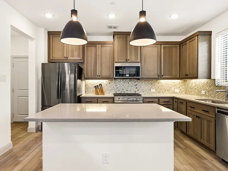 3720 Dutchess Dr — Photo 10