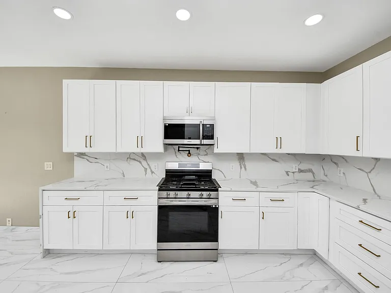 11027 Dellrose Crossing Dr — Photo 16