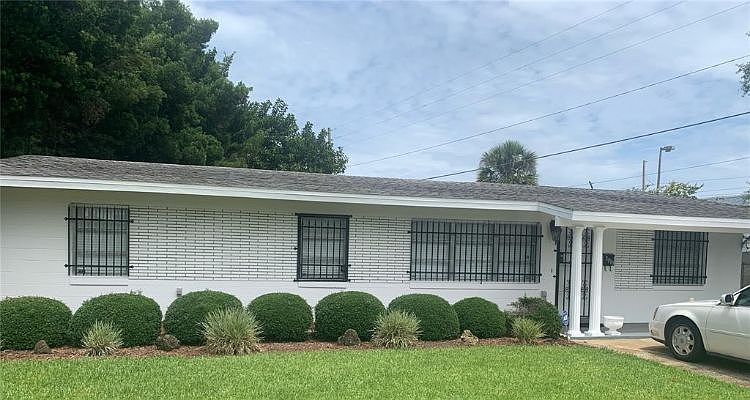 1st image of 7913 Skyview Dr