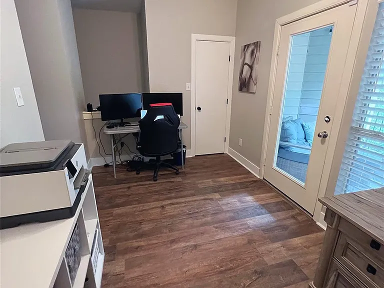 1728 Bevis St — Photo 20