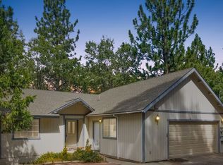 560 Arbula Dr, Crestline, CA 92325