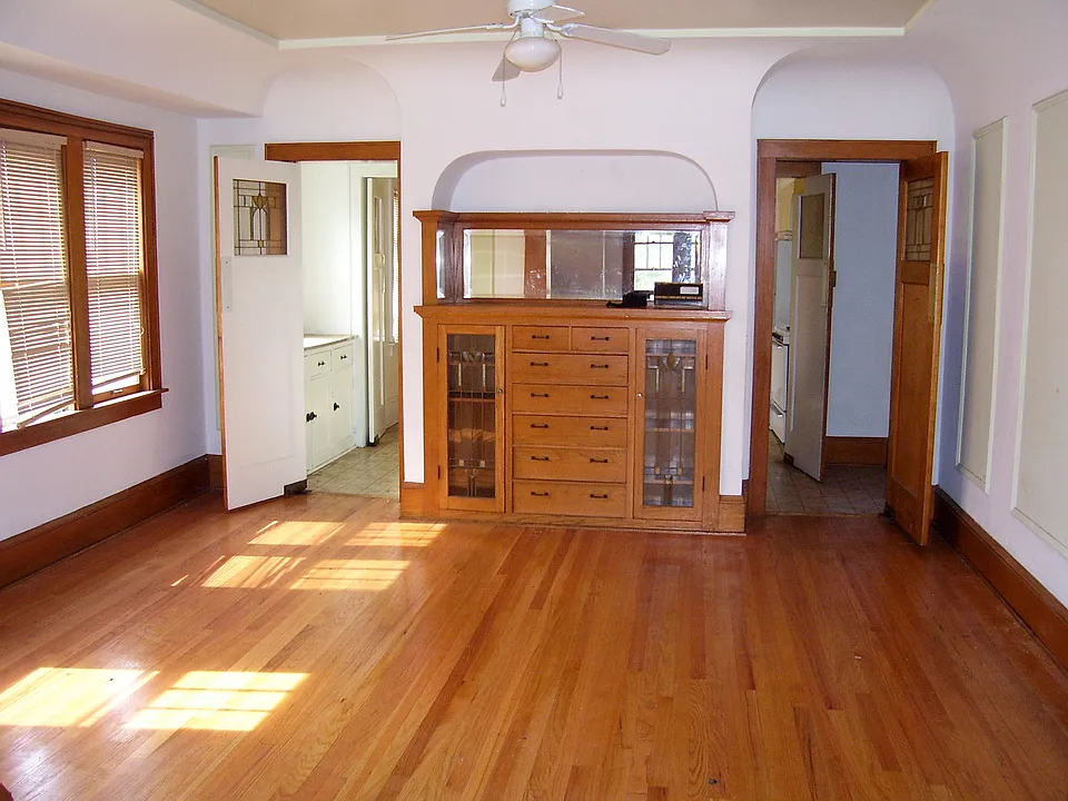 Formal Dining Room w/built in buffet