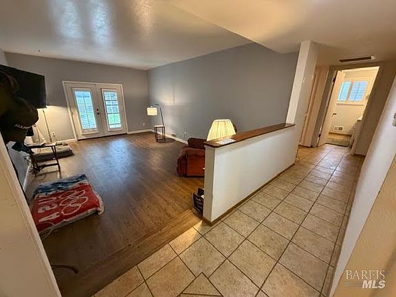 5th image of 411 S 2nd Street