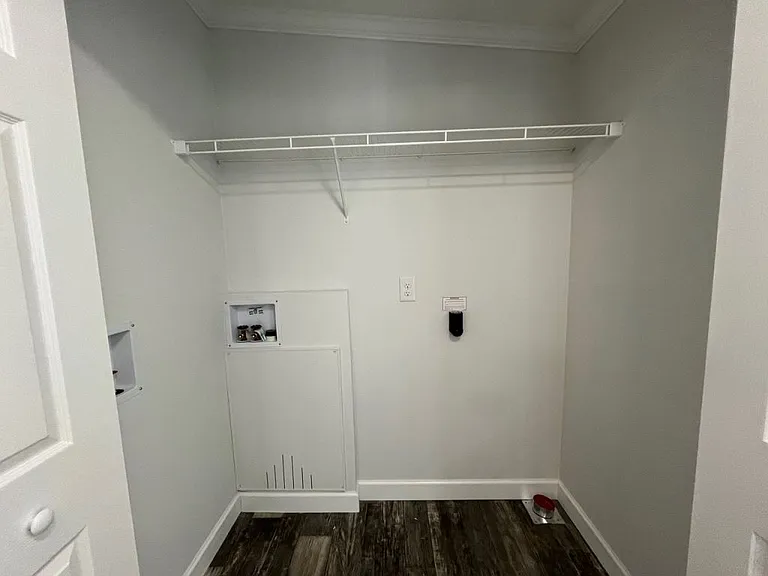 328 Eland Dr #328 — Photo 8