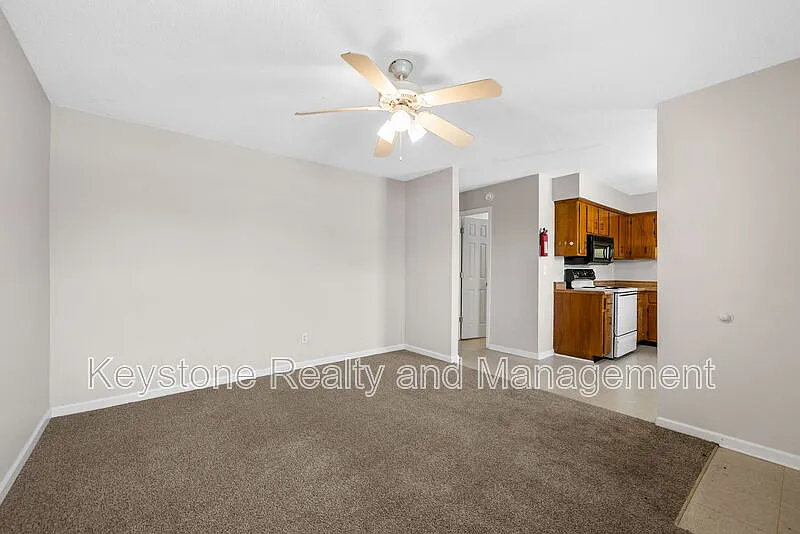 2 bed, 1.0 bath, 850 sqft, $725 — Photo 4