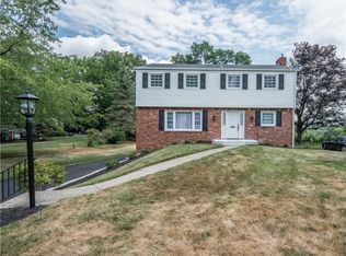 3209 Postgate Dr, Bethel Park, PA 15102