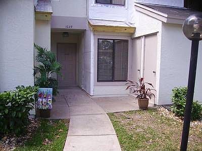 1st image of 1029 Country Club Dr