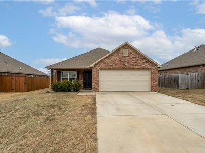 1228 Canyon Gate Dr, Siloam Springs, AR, 72761