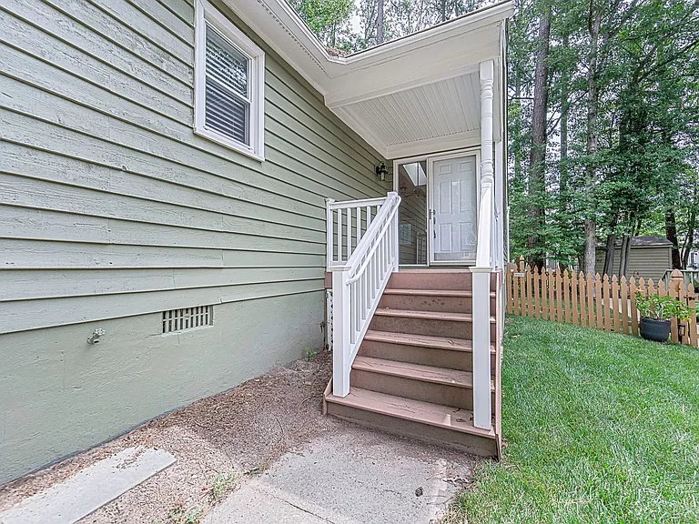 12933 Church Ct — Photo 6