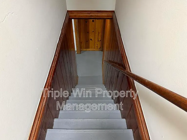 945 Paddock Dr — Photo 34