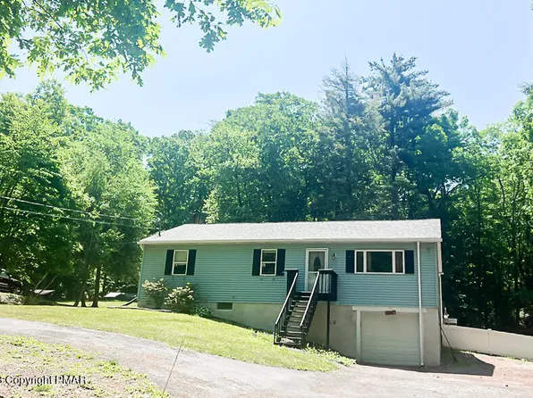 2551 Holly Ln, Kunkletown, PA 18058