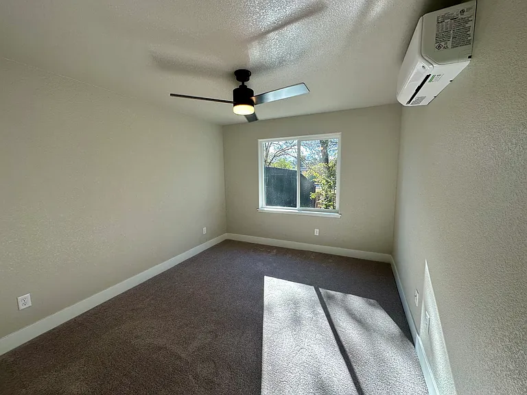 2694 Commons Pl — Photo 1