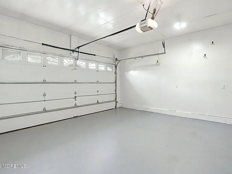 92 Birch St — Photo 23