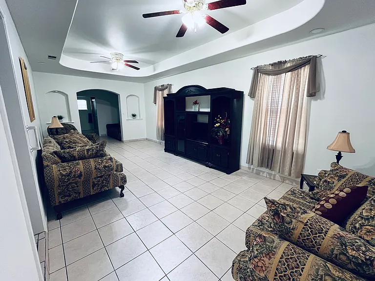 224 Pearl Dr — Photo 3