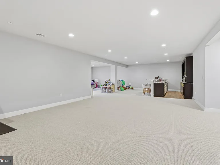 9725 Lantana Way — Photo 44