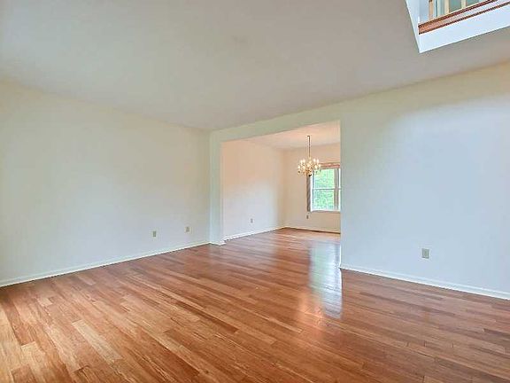 4th image of 6331 Sagewood Ct