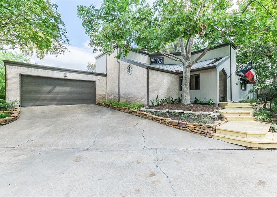 1st image of 12800 Briar Forest Dr Unit 76