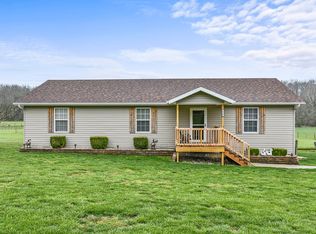 115 Walnut Acres Dr, Marshfield, MO 65706