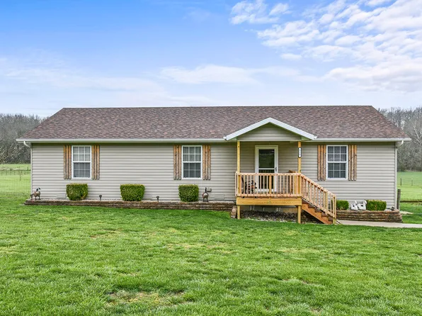 115 Walnut Acres Drive, Marshfield, MO 65706