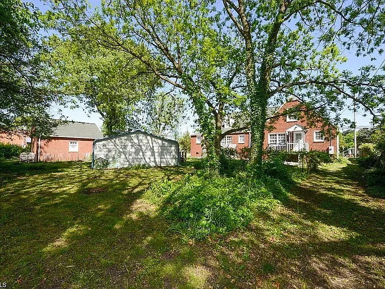 4 bed, 1574 sqft, $2,500 — Photo 3