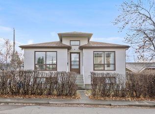 4507 N 37th Ave SW, Calgary, AB T3E1C9