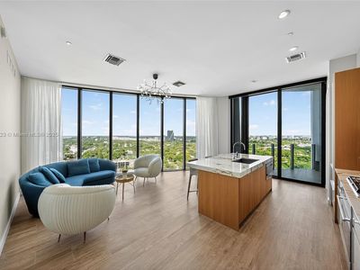 2831 S Bayshore Dr #PENTHOUSE 8, Miami, FL, 33133