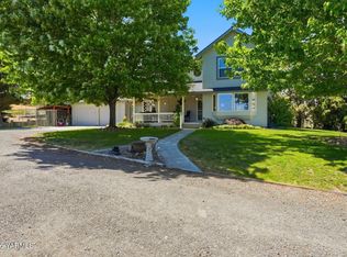 530 Wakatak Rd, Yakima, WA 98908
