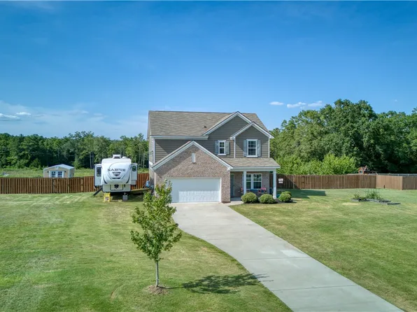 421 Lee Road 123, Salem, AL 36874