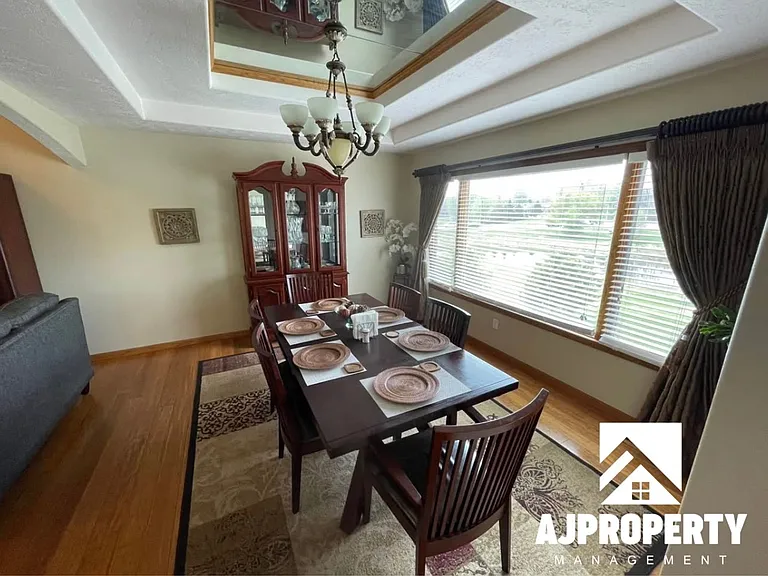 3105 S Dawley Cir #CIRCLE1 — Photo 9