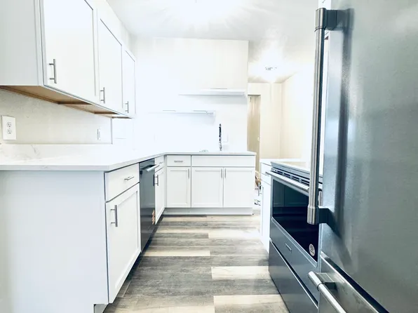 114 Bishop Ave, Plymouth, WI 53073