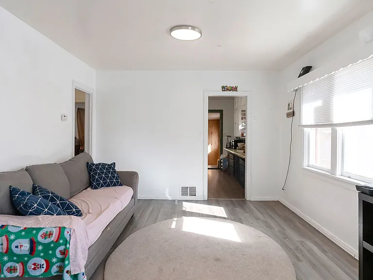 654 N 100 E #1 — Photo 4
