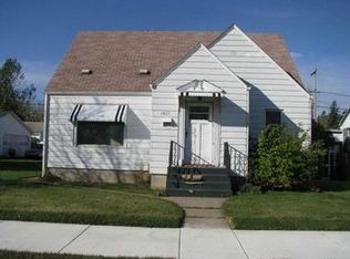 1927 12th Ave E, Hibbing, MN 55746