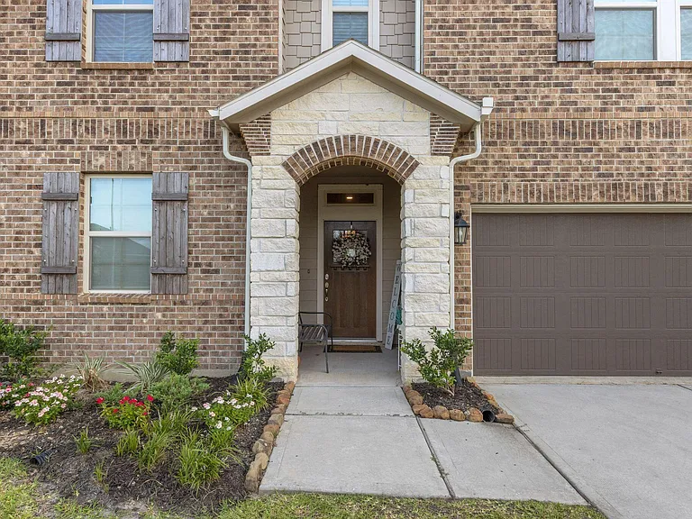 4510 Red Yucca Dr — Photo 4