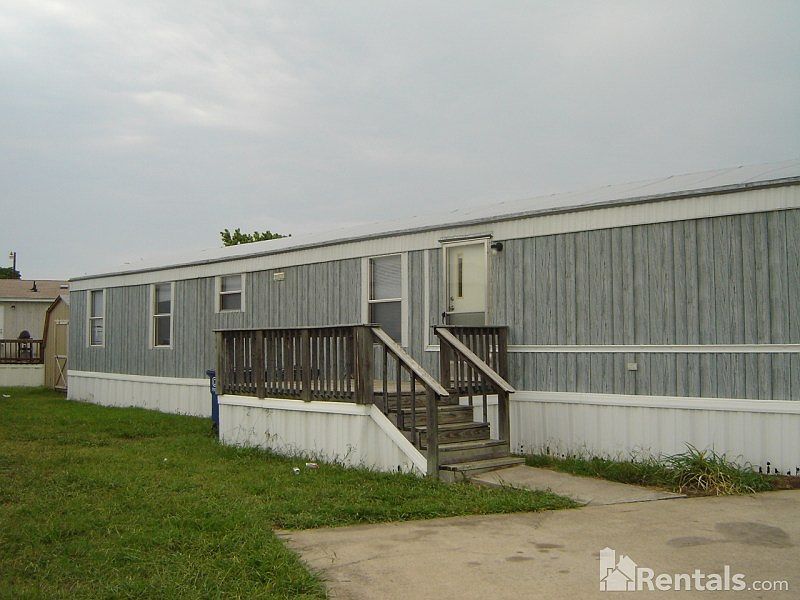 1st image of 634 Pamela Ave