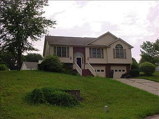 1st image of 1102 Fox Hunt Ln