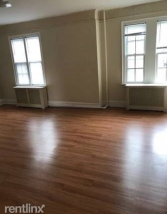 4th image of 5639 218th St