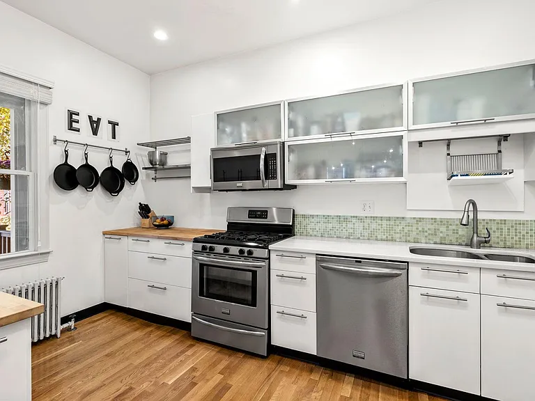 19 Copley St #1 — Photo 2