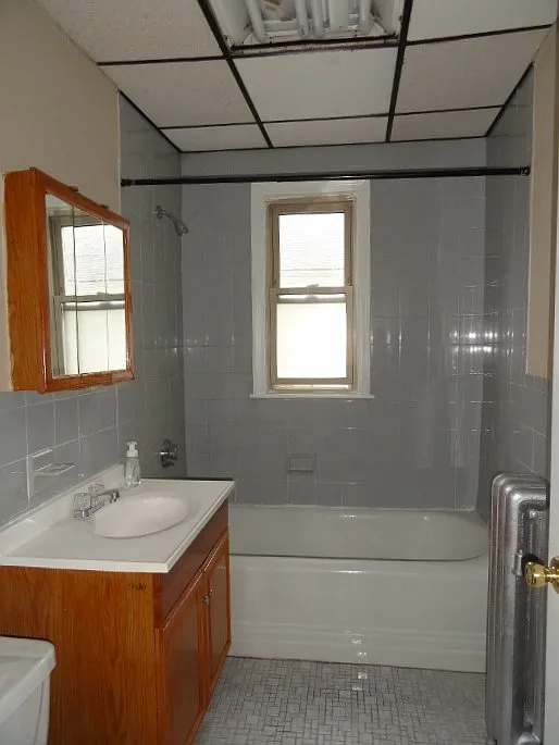 3 bed, 2000 sqft, $2,775 — Photo 3