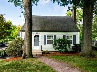 40 Macarthur Rd, Stoneham, MA 02180