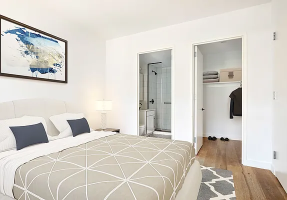 Rented by Compass | media 38