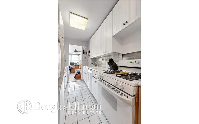 Sold by Douglas Elliman | media 3