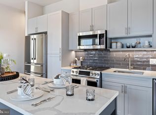 6803 Cameron Dr NW #213, Washington, DC 20012