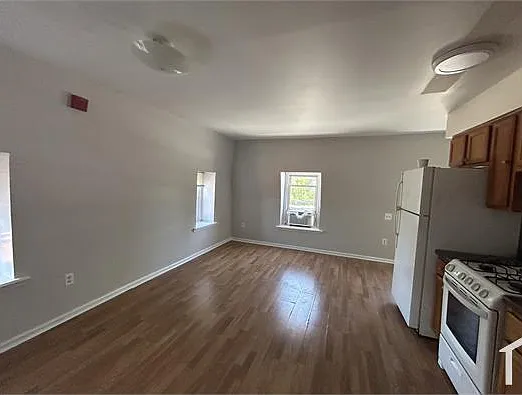 1 bed, $1,350 — Photo 4