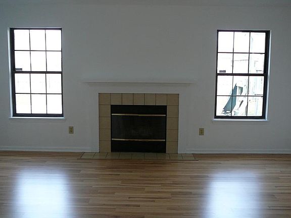 3rd image of 7940 Cherrybark Dr