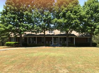 1600 New Hope Rd, Hartwell, GA 30643