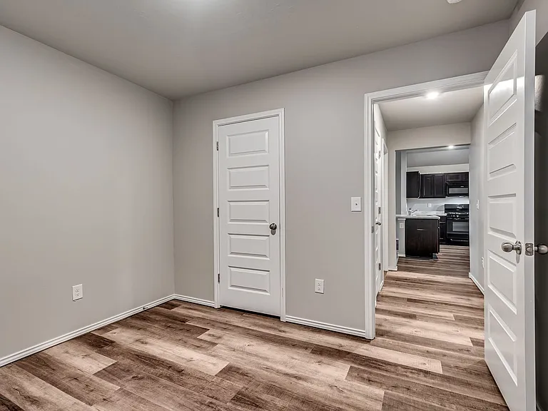 9724 Saddle Dr — Photo 26